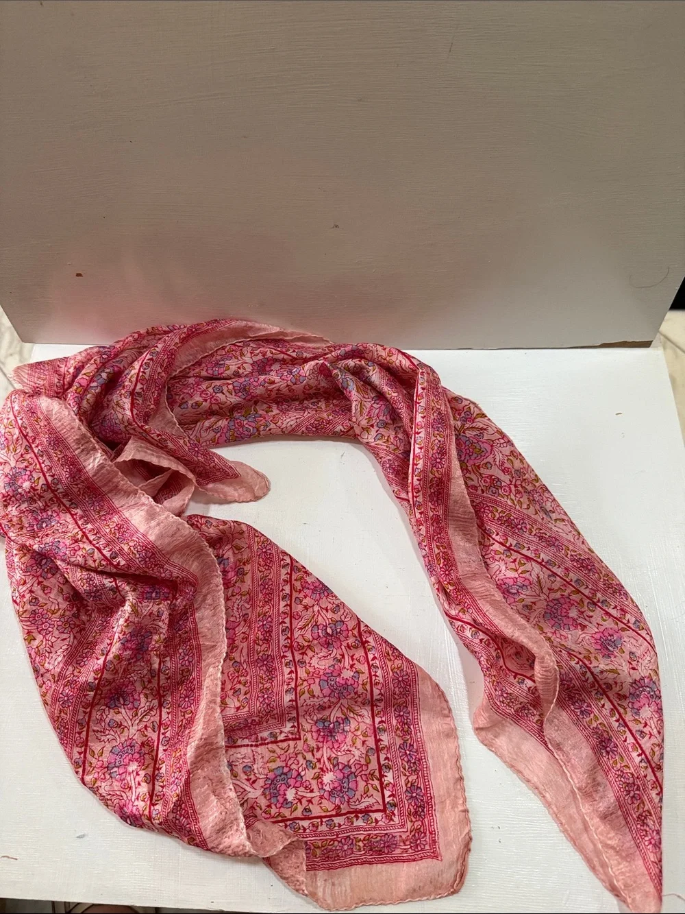 Vintage Delicate Pink Floral Silk Scarf 🧣 Hand Rolled edges 30”x34”